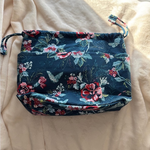 Vera Bradley Floral Women's makeup/jewelry drawstring bag - Picture 4 of 6